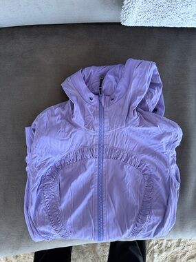 LuluLemon Lightweight Hooded Jacket - Lavender Reversable